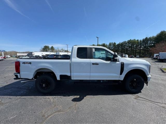 New 2026 Oxford White Ford F-350® XL image 7
