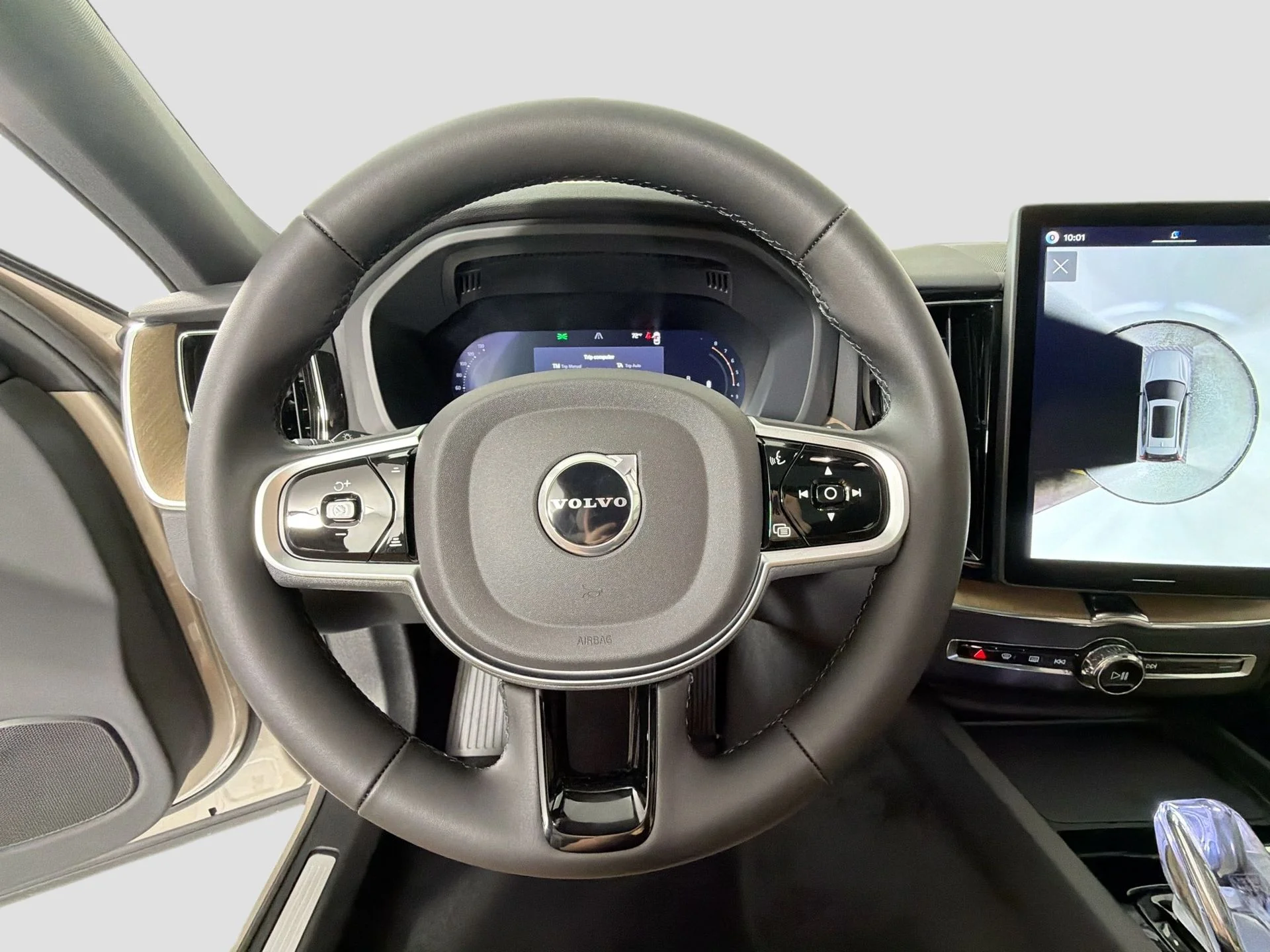 New 2026 Bright Dusk Volvo Plus image 11