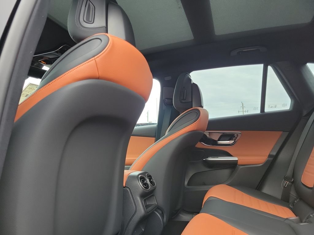 New 2027 Black Mercedes-Benz GLC 300 image 11