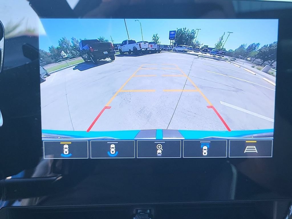 Used 2020 RAPID BLUE Chevrolet 2LT image 21