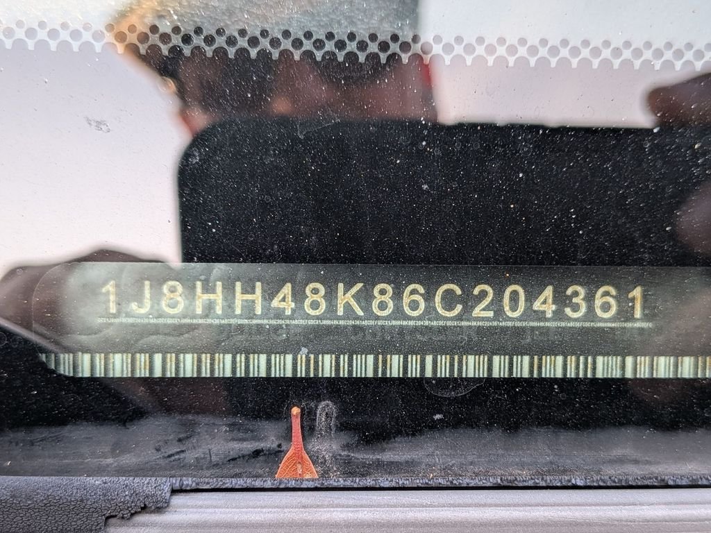 Used 2006 Black Jeep Base image 9