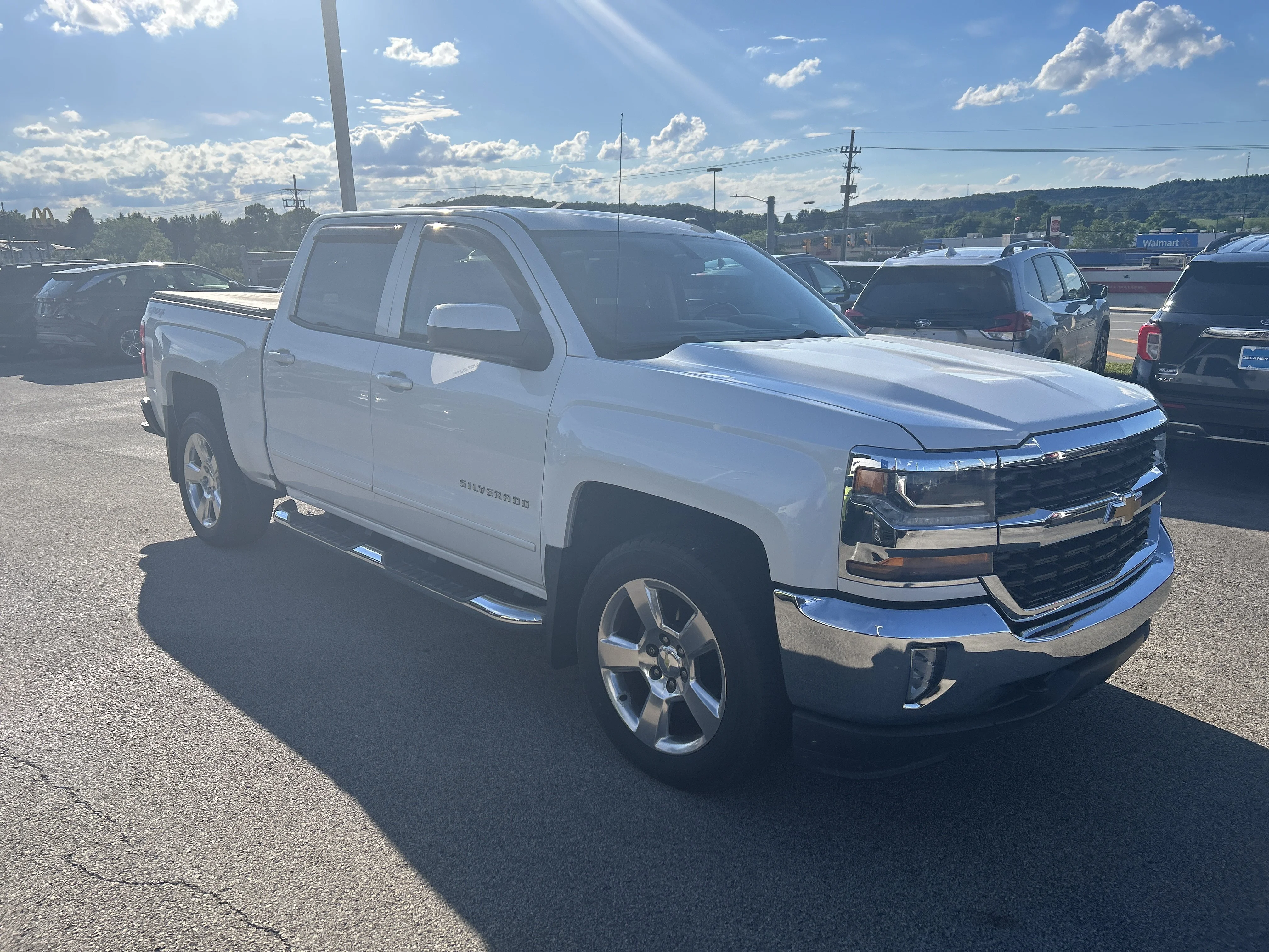 Certified Used 2016 Iridescent Pearl Tricoat Chevrolet LT image 1