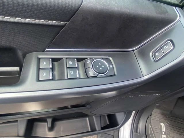 2025 Ford F-150 XLT - Photo 8