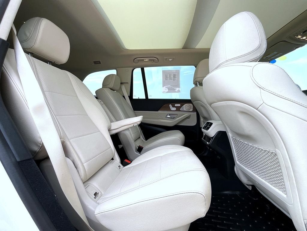 Used 2023 White Mercedes-Benz GLS 450 image 17