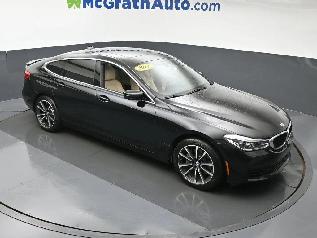 Used 2019 Black BMW 640 Gran Turismo i xDrive image 3