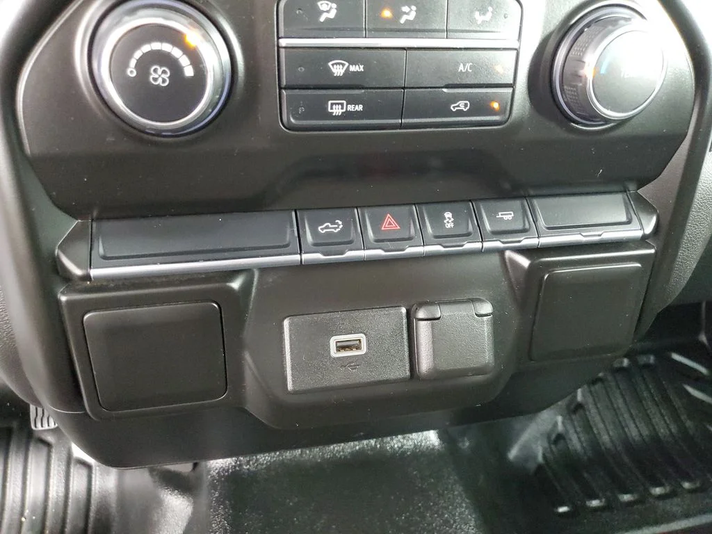 Used 2020 White Chevrolet WT image 18