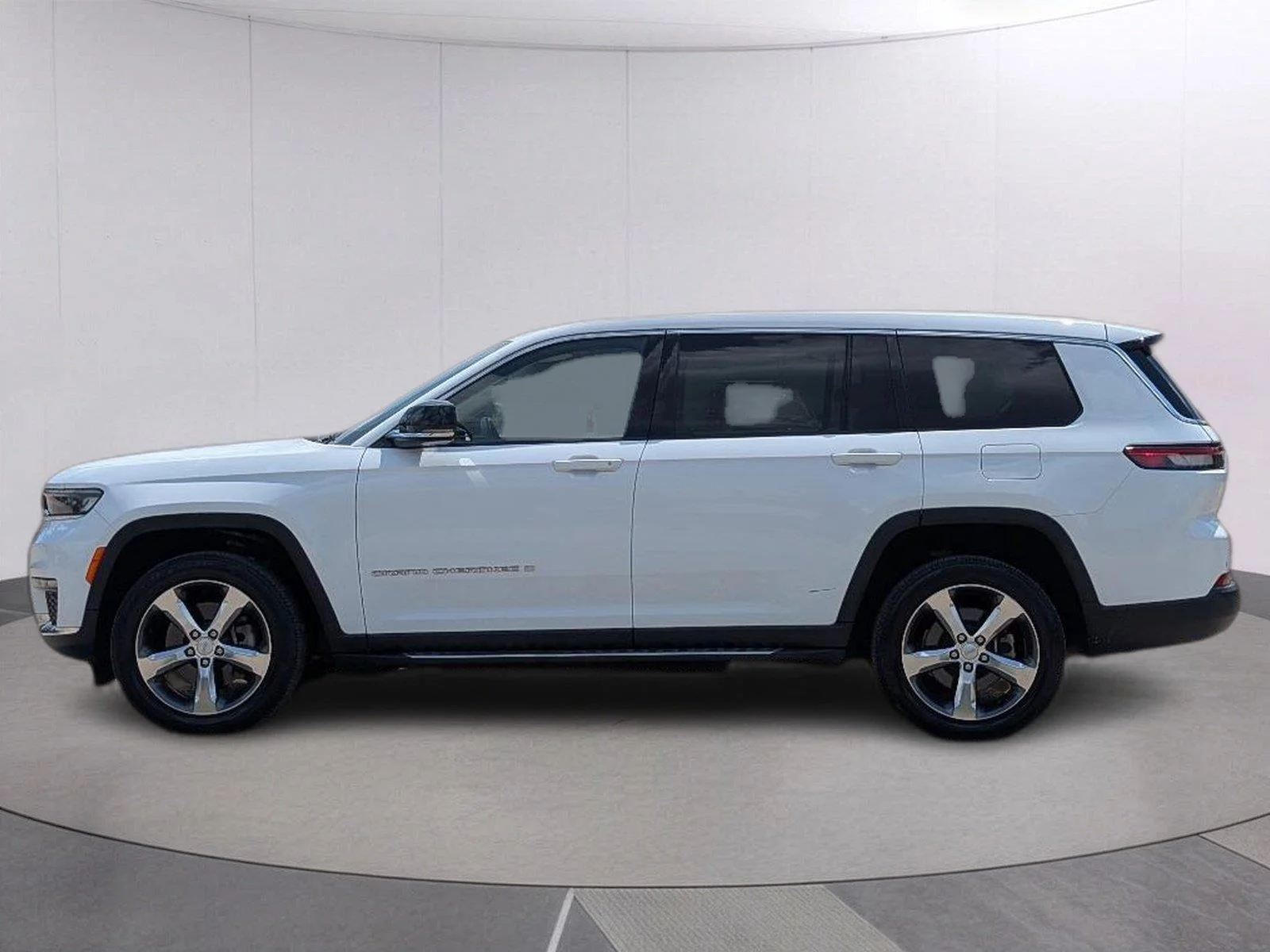 Used 2021 Bright White Clearcoat Jeep Limited image 2