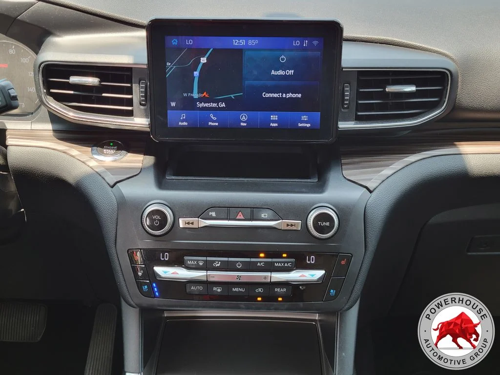 Used 2020 White Ford Limited image 23