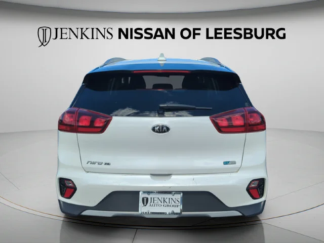 Used 2020 White Kia LX image 7