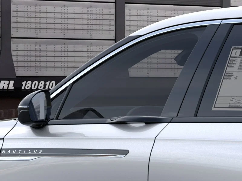 New 2026 Silver Radiance Metallic Clearcoat Lincoln Premiere image 20