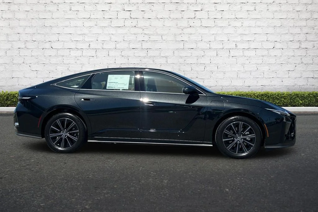 New 2026 Caviar Lexus ES 350e PREMIUM image 3