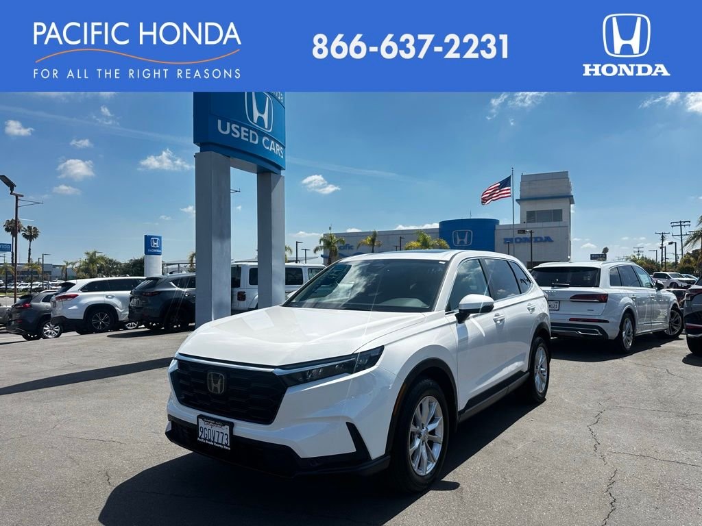 Used 2023 Platinum White Pearl Honda EX image 1