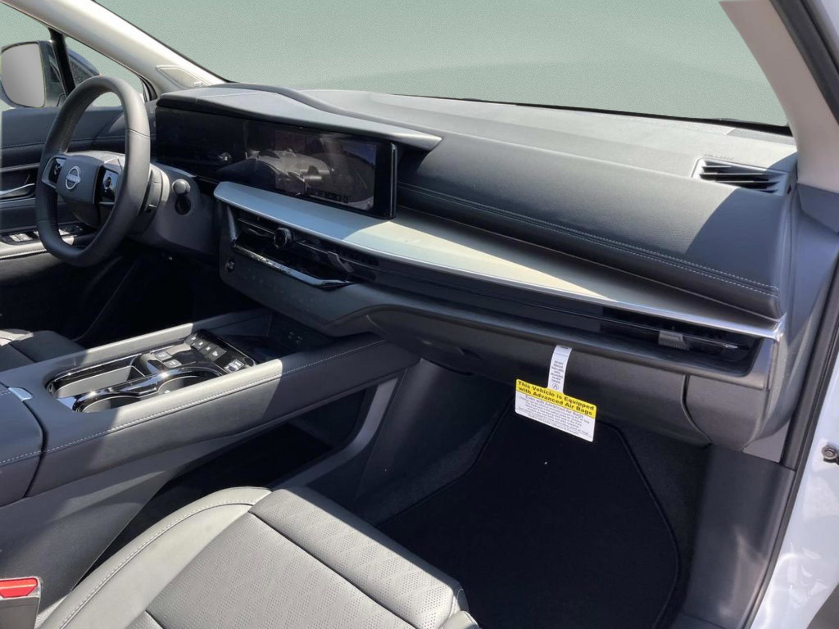 New 2026 Everest White Pearl TriCoat / Super Black Two-tone Nissan Platinum image 18