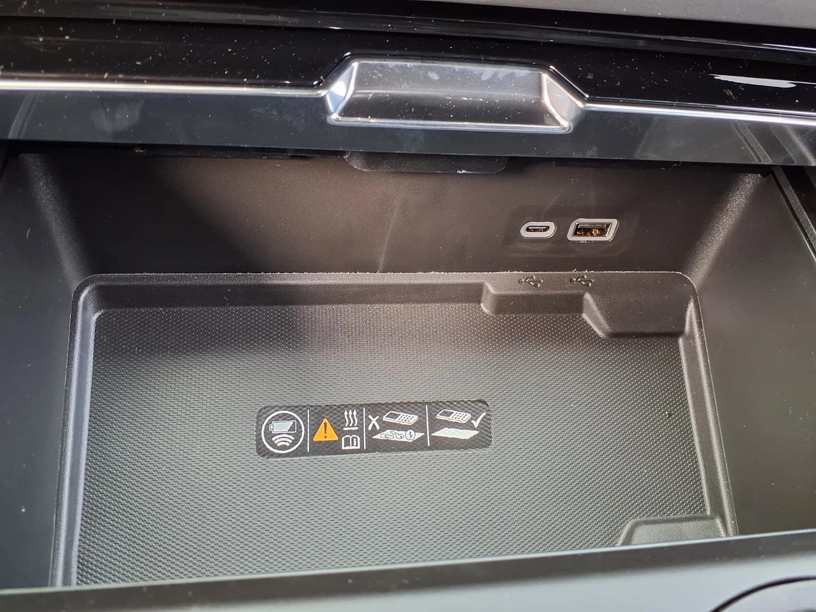 2026 GMC Yukon XL Denali - Photo 8