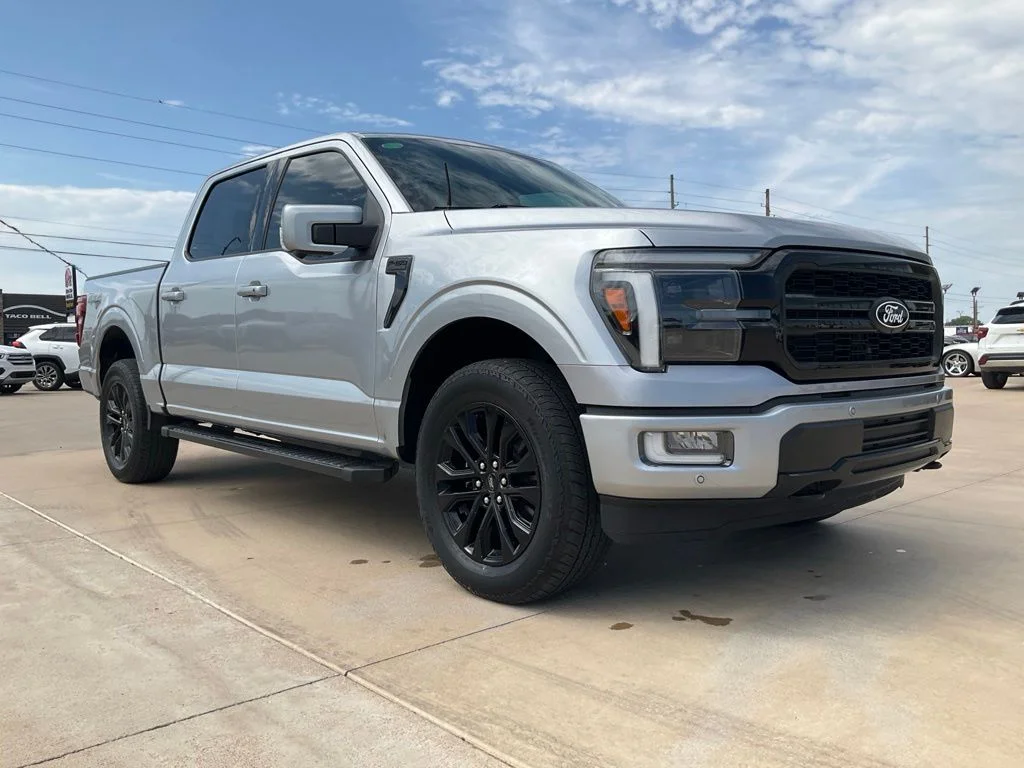 Used 2024 Silver Ford Lariat image 34