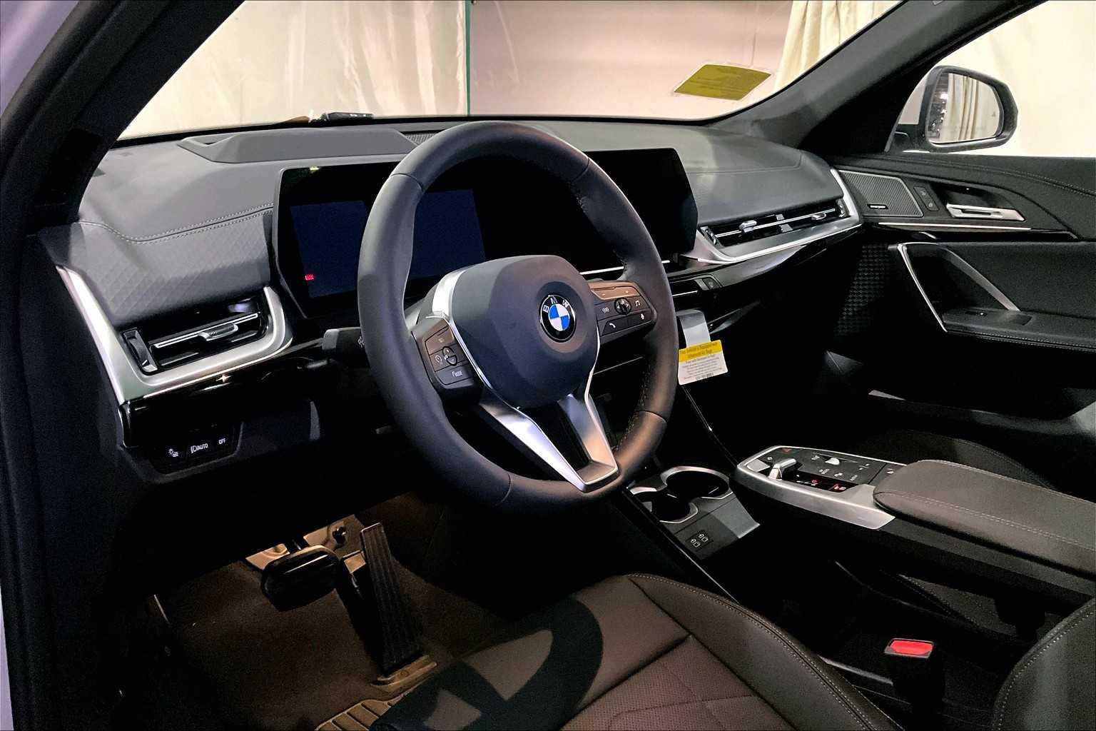 2026 BMW X2 28i - Photo 9