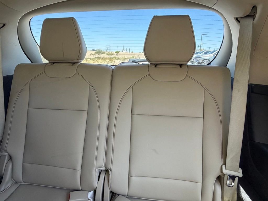 Used 2017 White Acura 3.5L image 7