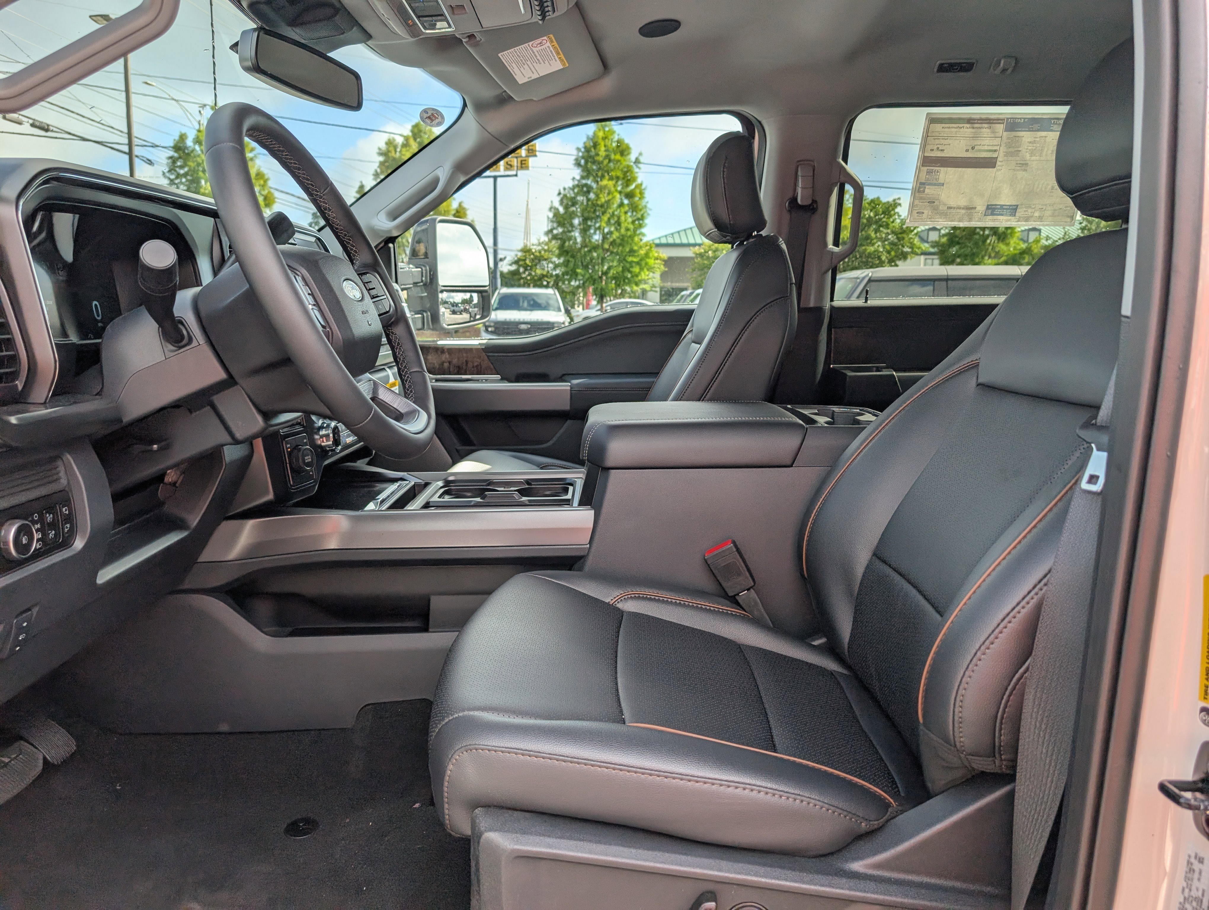 New 2026 Star White Metallic Tri-Coat FORD F-350® Lariat® image 18