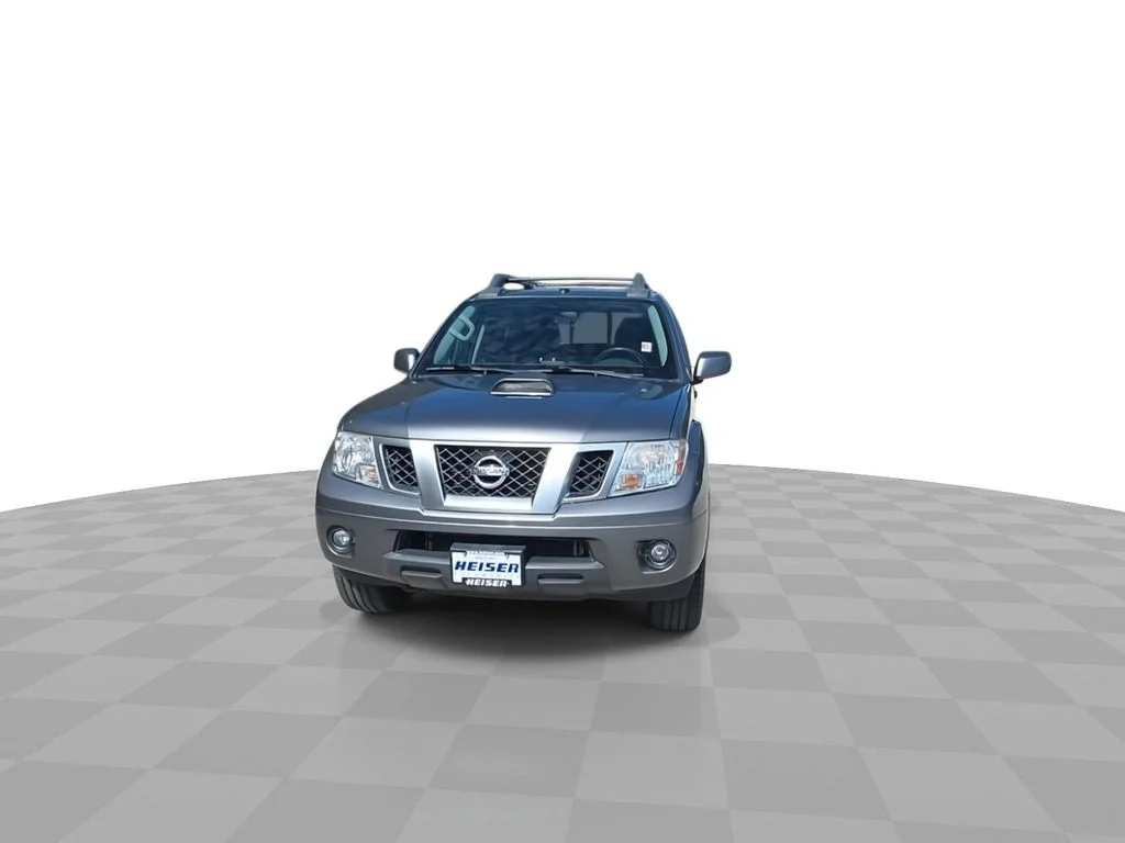 Certified Used 2019  Nissan PRO-4X image 3