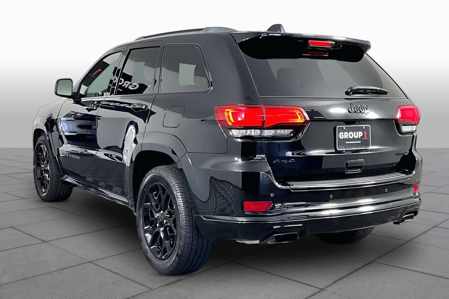 Used 2021 Diamond Black Crystal Pearlcoat Jeep Limited X image 12