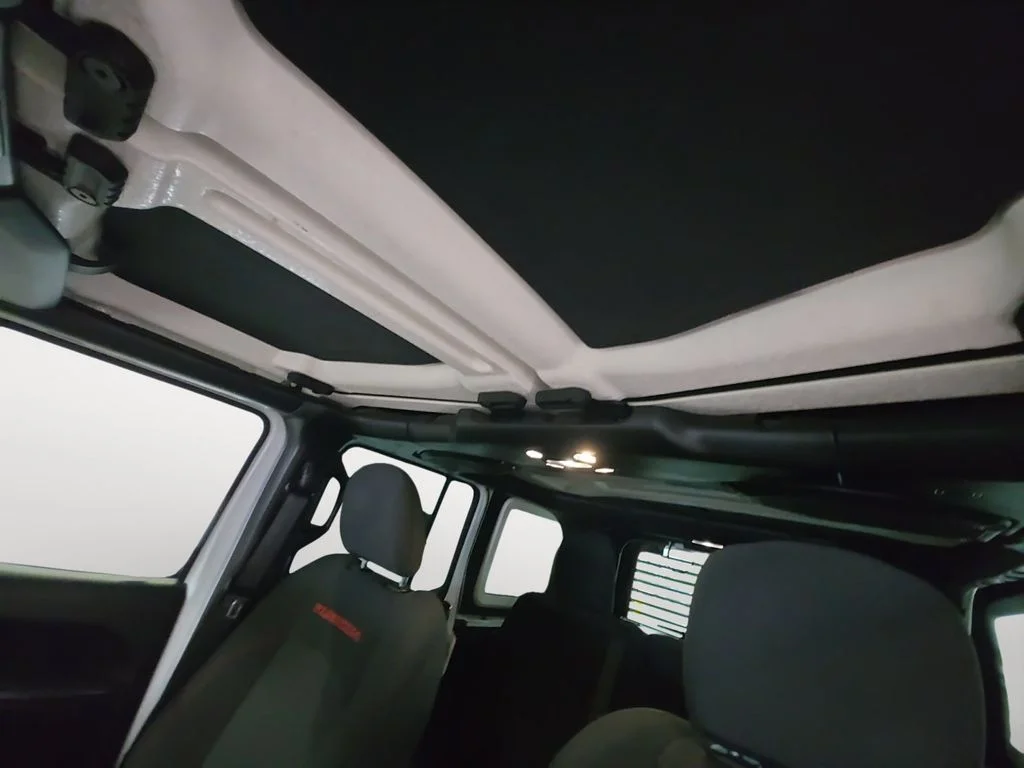 Used 2019 White Jeep Unlimited Rubicon image 12
