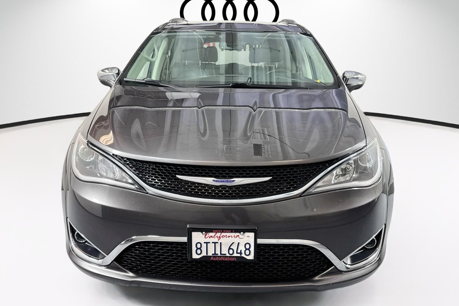 Used 2020 Granite Crystal Metallic Clearcoat Chrysler Limited image 2