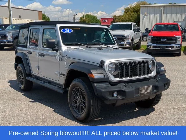 Used 2024 Silver Jeep Sport S image 15