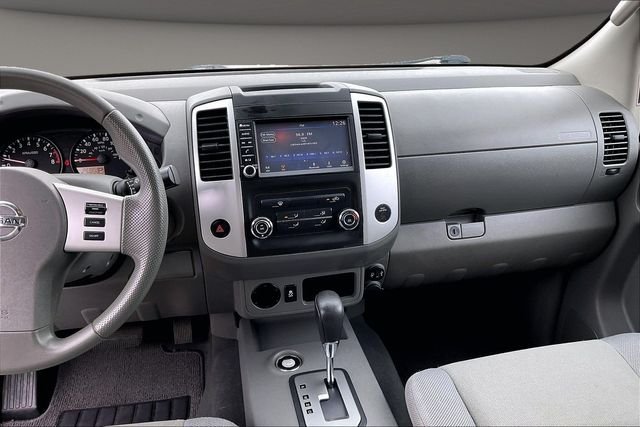 Used 2021 White Nissan S image 6