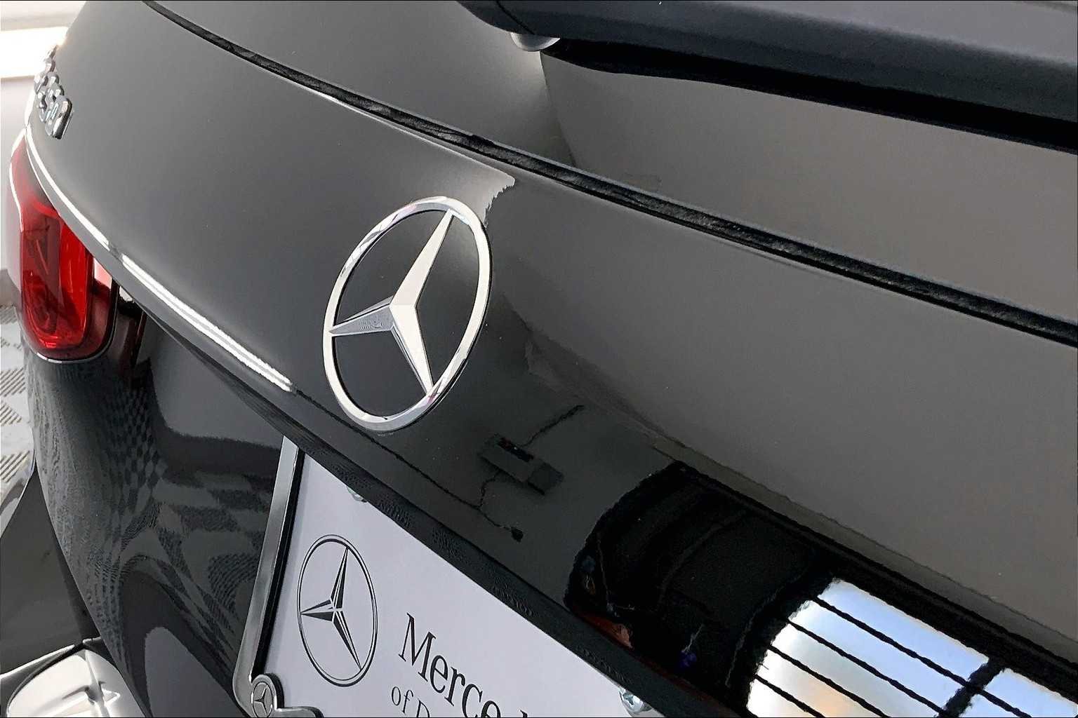 New 2026 Night Black Mercedes-Benz GLB 250 image 22