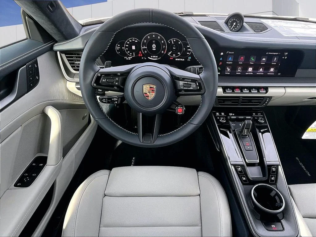 2026 Porsche 911 - Photo 15
