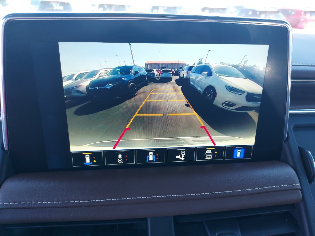 Used 2022 White Chevrolet High Country image 23