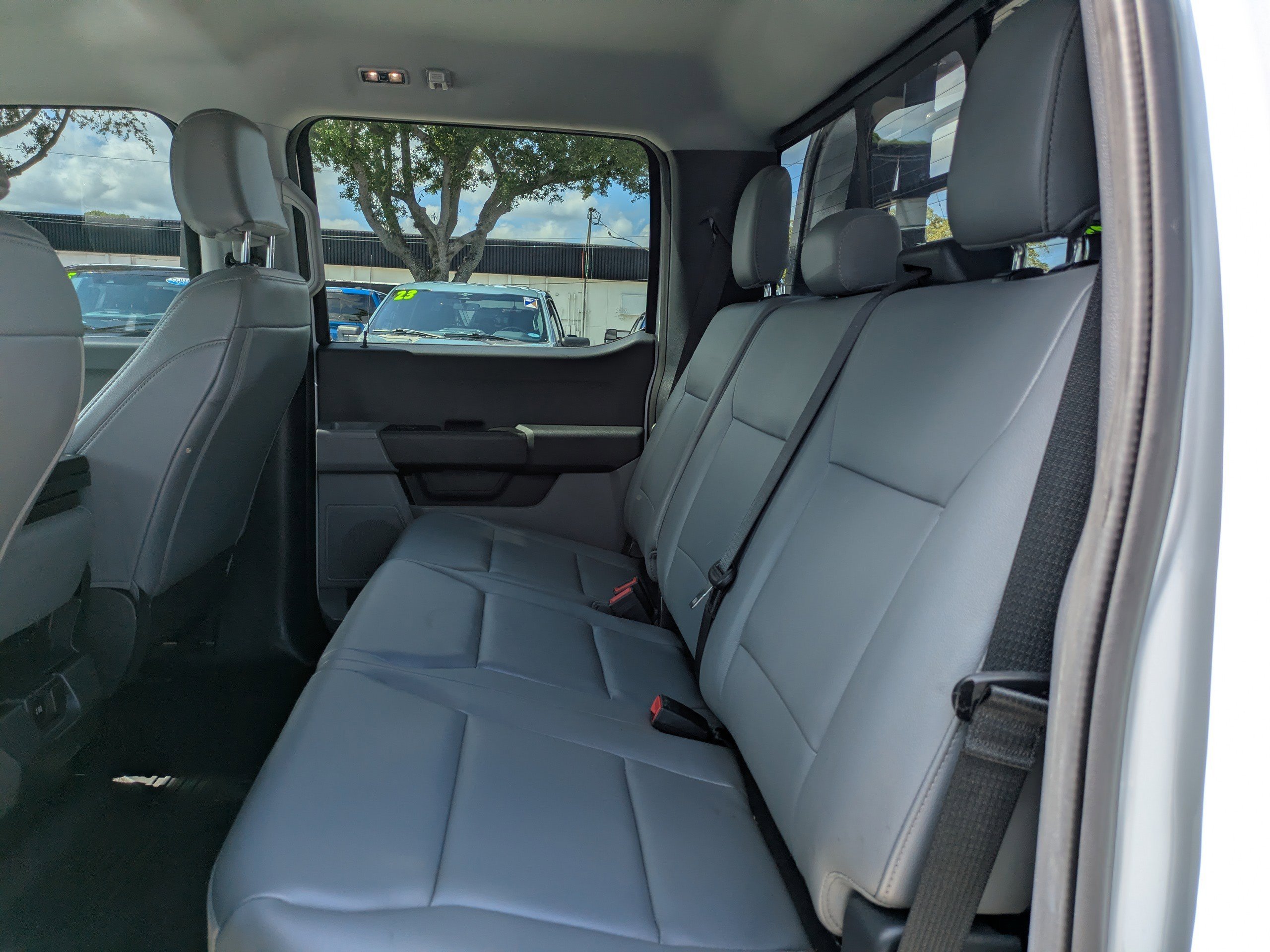 Used 2024 Oxford White Ford XL image 15