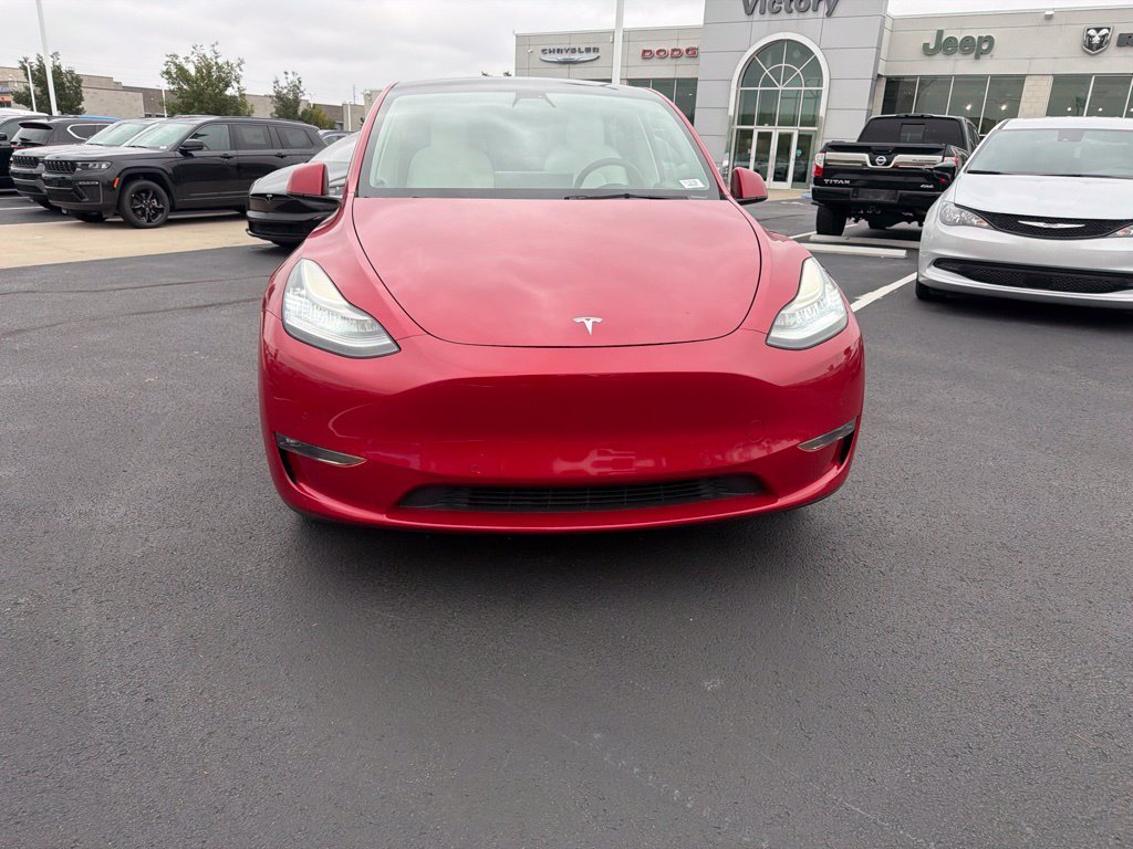 Used 2021 Tesla Model Y Long Range with VIN 5YJYGDEEXMF116100 for sale in Kansas City