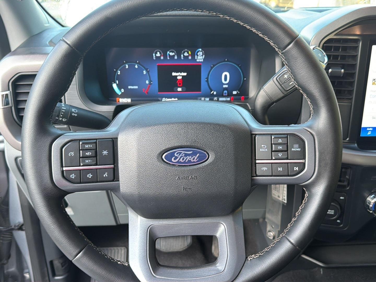 Used 2025 Iconic Silver Ford XLT image 20