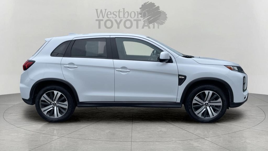 Used 2024 White Mitsubishi 2.0 ES image 8