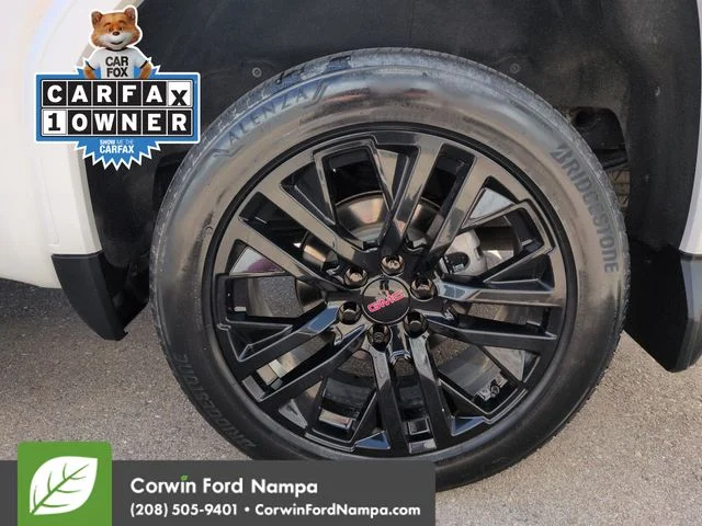 Used 2019 White GMC Denali image 32