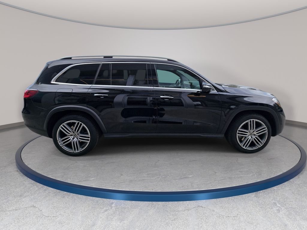 Used 2025  Mercedes-Benz GLS 450 image 5