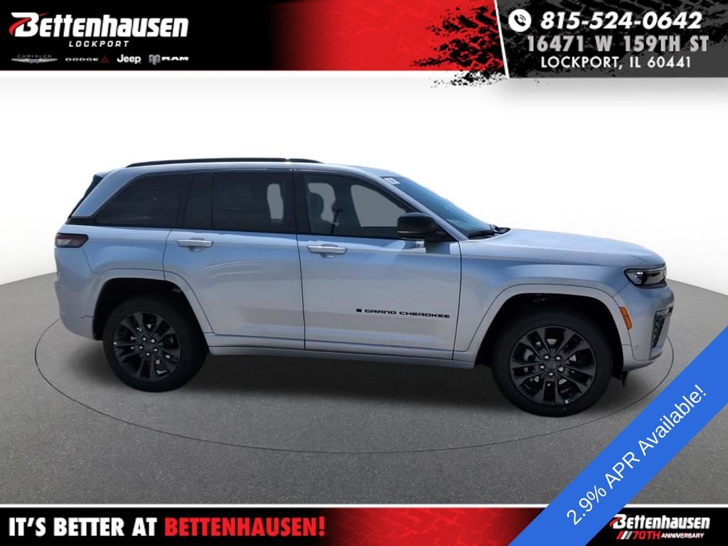 New 2026 Silver Zynith Exterior Paint Jeep Limited image 5