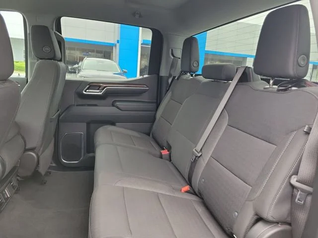 2025 Chevrolet Silverado 1500 LT - Photo 10