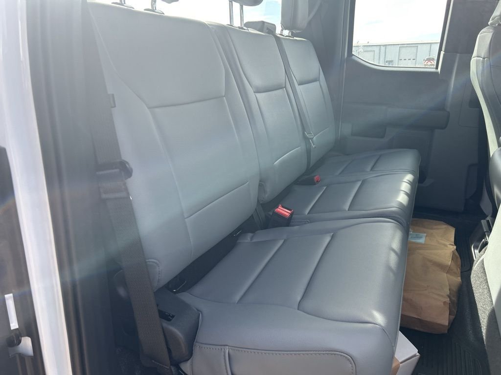 New 2026 Oxford White Ford XL image 34