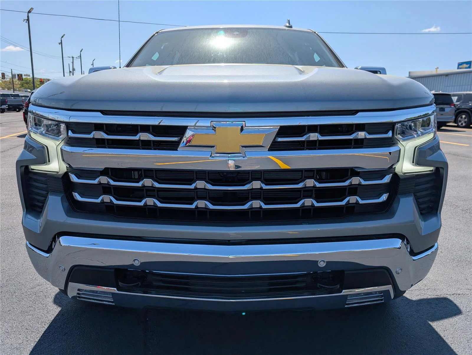 2026 Chevrolet Silverado 1500 LTZ - Photo 8