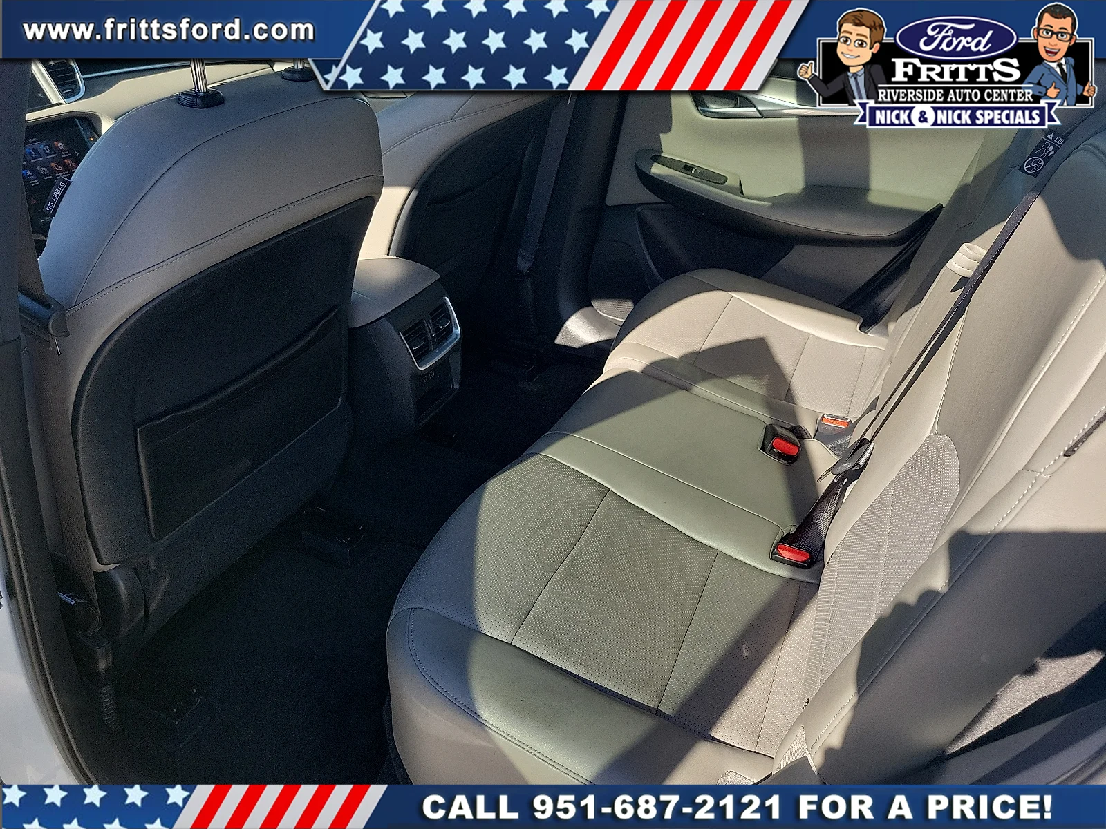 Certified Used 2023 Radiant White INFINITI LUXE image 15