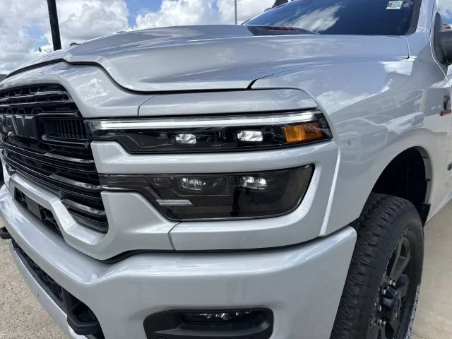 New 2027 Silver-Zynith Exterior Paint RAM Laramie image 9