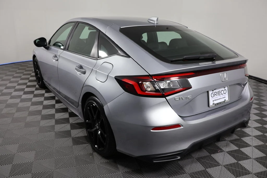 Certified Used 2025 Solar Silver Metallic Honda Sport image 6