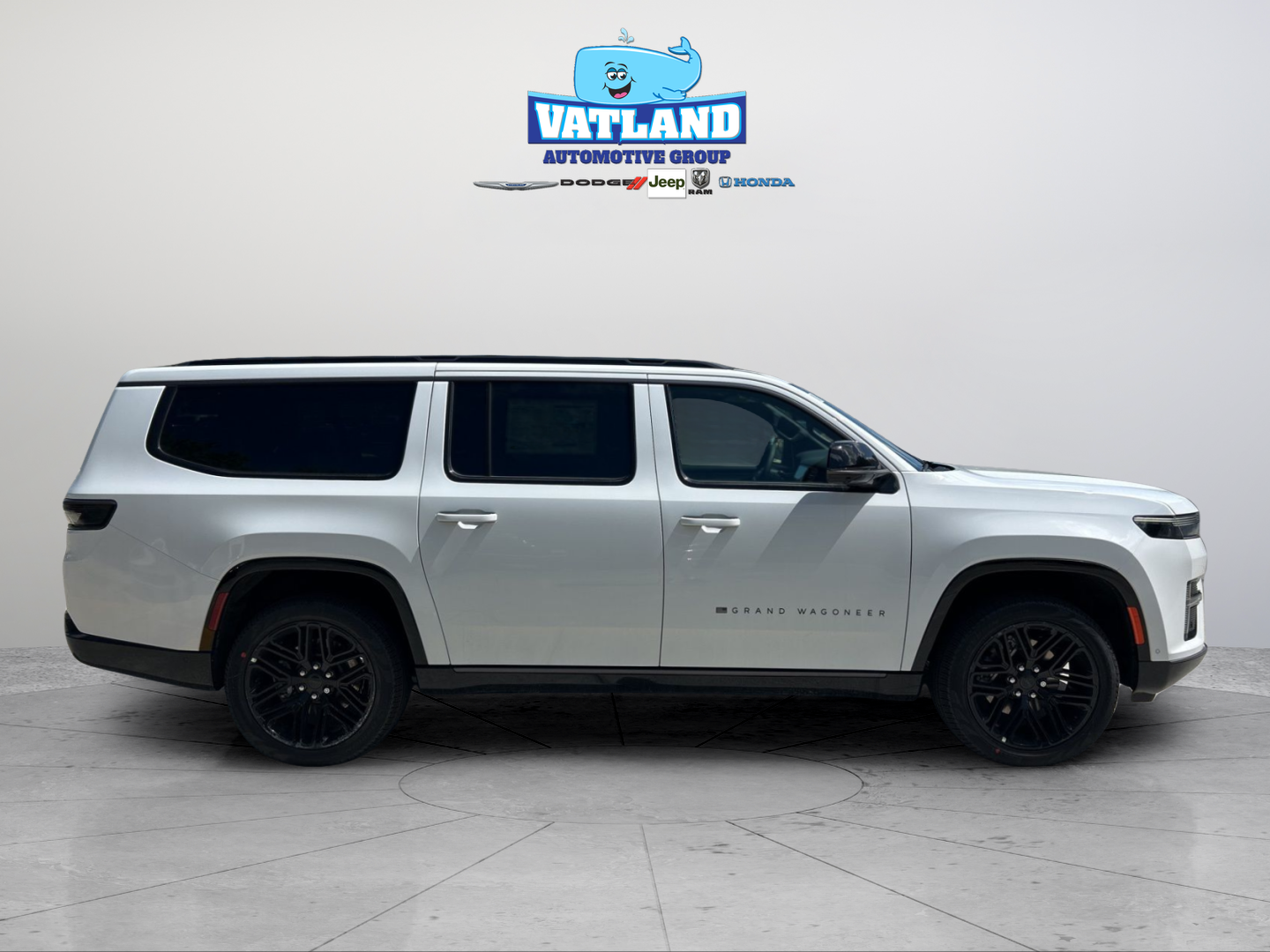 New 2026 Bright White Clear-Coat Exterior Paint Jeep Limited Reserve image 6