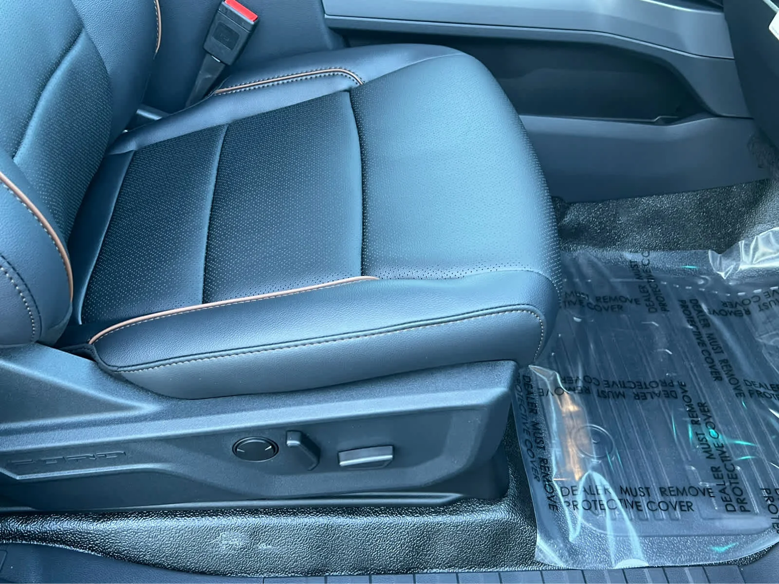 New 2026 Agate Black Metallic Ford F-350® Lariat® image 19