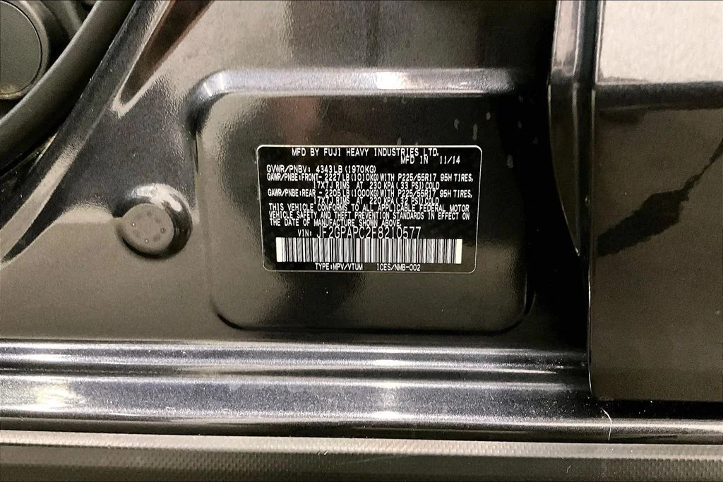 Used 2015 Gray Subaru 2.0i Limited image 18