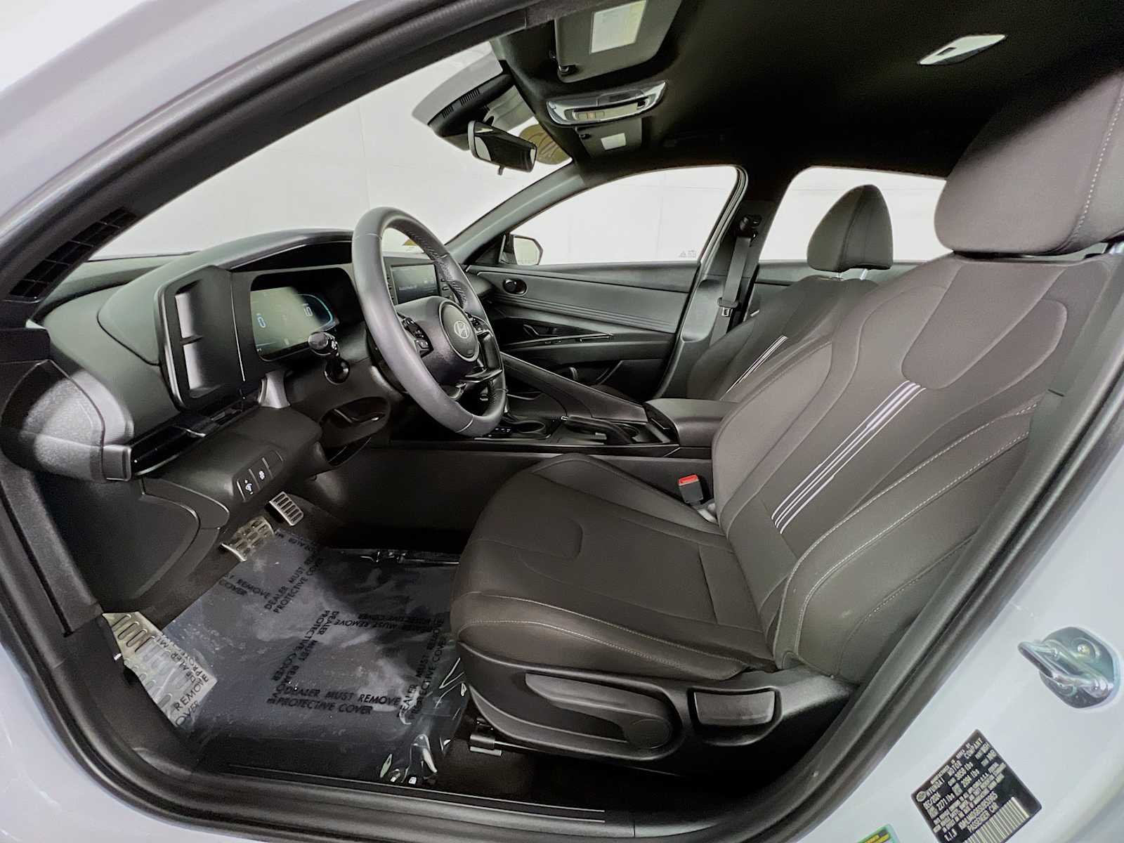 Used 2025 Serenity White Hyundai SEL Sport image 20