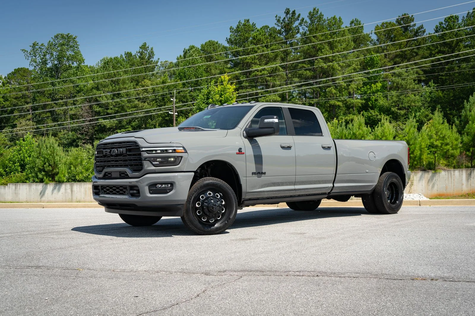 New 2026 Ceramic Gray Clear-Coat Exterior Paint RAM Laramie image 3