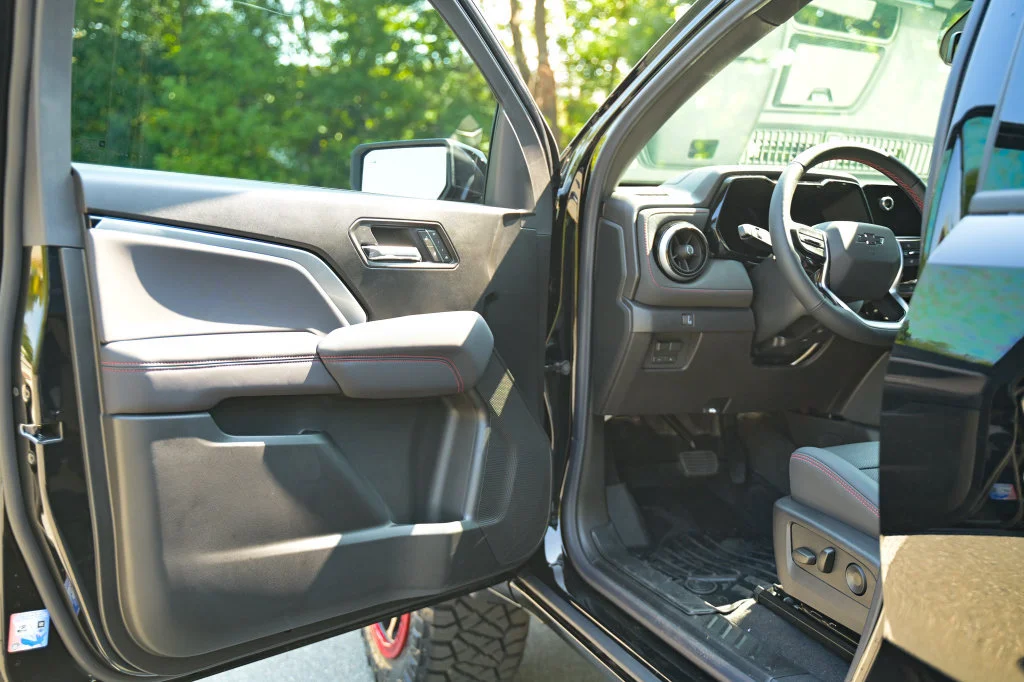 2026 Chevrolet Colorado Z71 - Photo 14